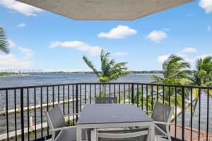 2700 N Federal Hwy 409 Boynton Beach, FL 33435 - Off Market