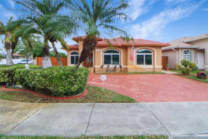 7897 Nw 200th Ter Hialeah, FL 33015 - MLS#A11886974