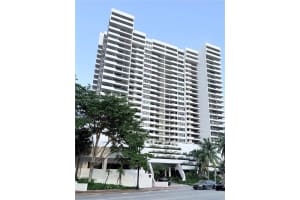 2555 Collins Ave 2112 Miami Beach, FL 33140 - MLS#A11887001