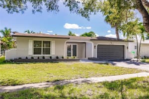10760 Nw 29th Mnr Sunrise, FL 33322 - MLS#A11887009