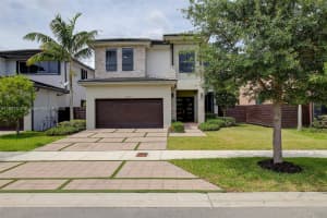 16065 Sw 136th Ter Miami, FL 33196 - MLS#A11887010