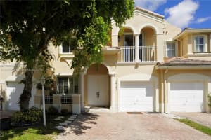 10181 Nw 32nd Ter Doral, FL 33172 - MLS#A11887016