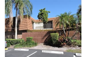 1316 Sw 118th Ter 1316 Davie, FL 33325 - MLS#A11887031