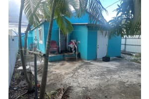390 Ne 166th St Miami, FL 33162 - MLS#A11887054