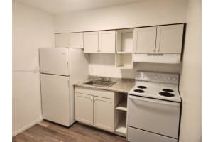 2640 Nw 2nd St 3 Pompano Beach, FL 33069 - MLS#A11887061