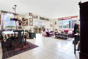 4400 Hillcrest Dr 419c, Hollywood