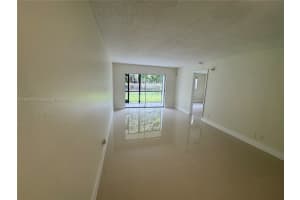 7925 Fairview Dr 102 Tamarac, FL 33321 - MLS#A11887079