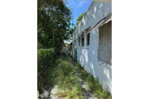 1920 Sw 13th St Miami, FL 33145 - MLS#A11887123