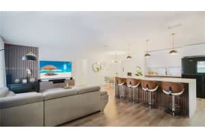 10300 Nw 80th Ct, Tamarac