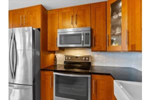 1623 Collins Ave 215 Miami Beach, FL 33139 - MLS#A11887176