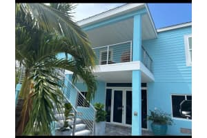 1320 Avenue H 1 Marathon, FL 33050 Sold 12/05/25