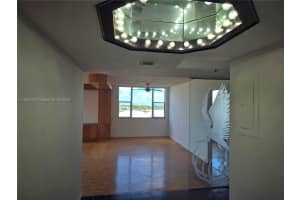 4001 Hillcrest Dr 602-4 Hollywood, FL 33021 - MLS#A11887323