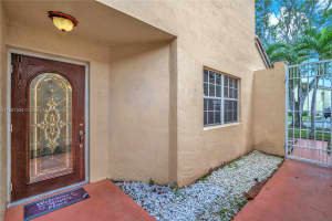 10741 N Saratoga Dr Cooper City, FL 33026 - MLS#A11887334