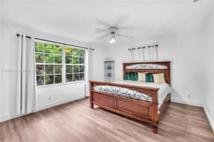 10741 N Saratoga Dr Cooper City, FL 33026 - MLS#A11887334