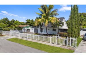 11301 Sw 177th St Miami, FL 33157 - MLS#A11887345