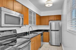680 Ne 64th St A516, Miami