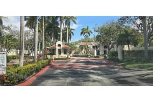 20015 Ne 3rd Ct 6, Miami