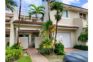 9801 Nw 45th Ln Doral, FL 33178 - MLS#A11887387