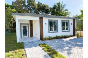 706 Sw 7th St Dania Beach, FL 33004 - MLS#A11887391