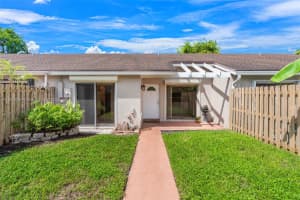 5145 E Lakes Dr Deerfield Beach, FL 33064 - MLS#A11887415