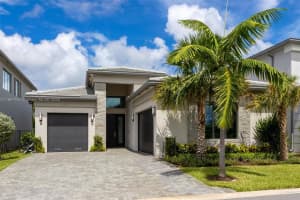 8367 Royal County Down Rd, Boca Raton