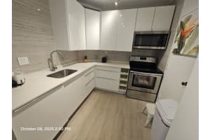 300 Bayview Dr 1402 Sunny Isles Beach, FL 33160 - MLS#A11887446