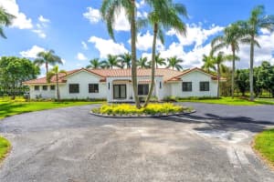 14300 Sw 192nd St, Miami