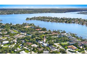 367 W Riverside Drive, Tequesta