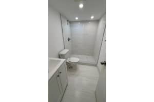 1913 S Ocean Dr 115 Hallandale Beach, FL 33009 - MLS#A11887570