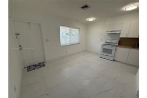 842 Sw 2nd St B Hallandale Beach, FL 33009 - MLS#A11887606