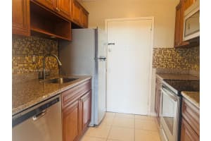 2000 Ne 135th St 403 North Miami, FL 33181 - MLS#A11887607