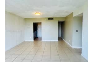 2000 Ne 135th St 403 North Miami, FL 33181 - MLS#A11887607