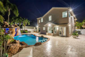 612 Sw 179th Ave Pembroke Pines, FL 33029 - MLS#A11887610