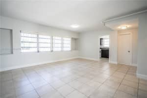 8300 Abbott 17 Miami Beach, FL 33141 - MLS#A11887612