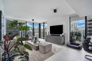 1000 Brickell Plz 4315, Miami