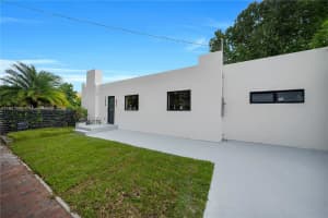 1370 Sw 5th St Miami, FL 33135 - MLS#A11887620