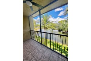 302 Lakeview Dr 203 Weston, FL 33326 - MLS#A11887643