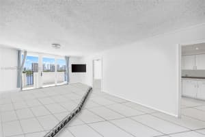 2750 NE 183rd St APT 1210, Aventura, FL 33160, - MLS#A11887680