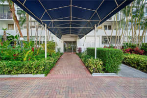 1160 N Federal Hwy 1018 Fort Lauderdale, FL 33304 - MLS#A11887714