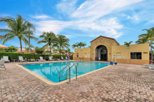 9770 Nw 10th St Miami, FL 33172 - MLS#A11887758