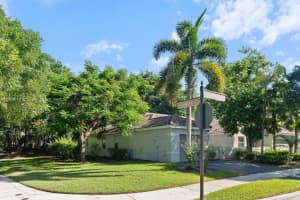 2103 Borealis Way Weston, FL 33327 - MLS#A11887762