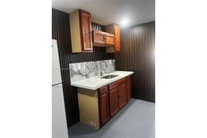 4510 Sw 38th St 2 Hollywood, FL 33023 Sold 12/19/25