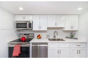 802 Nw 87th Ave 216 Miami, FL 33172 - MLS#A11887817