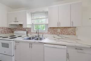 1250 Nw 43rd St Miami, FL 33142 - MLS#A11887834