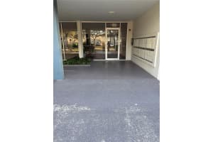 30 E 39th St 325 Hialeah, FL 33013 - MLS#A11887837