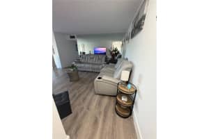 30 E 39th St 325 Hialeah, FL 33013 - MLS#A11887837