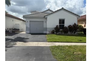 18456 Nw 22nd St Pembroke Pines, FL 33029 - MLS#A11887863