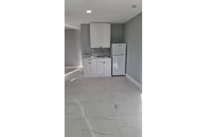 598 E 41st St B Hialeah, FL 33013 - MLS#A11887875