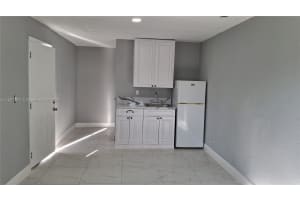 598 E 41st St B Hialeah, FL 33013 - MLS#A11887875