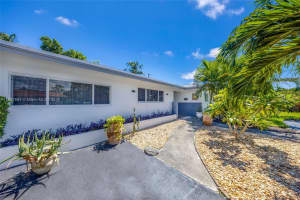 1320 Ne 27th Ave Pompano Beach, FL 33062 - MLS#A11887884